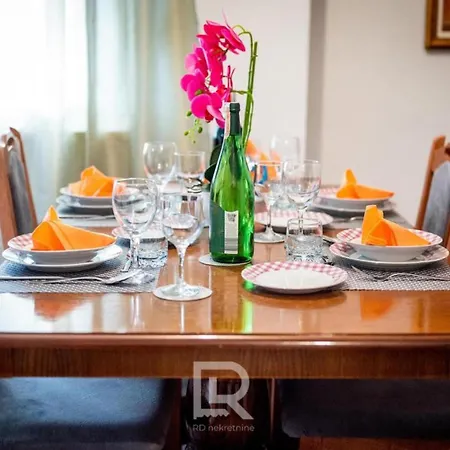 וילה Dalmacija *