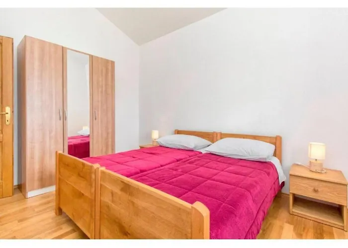 וילה Dalmacija *