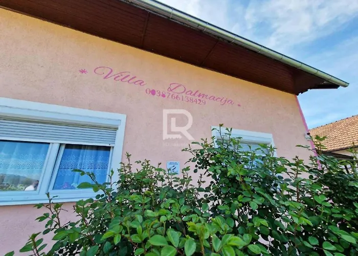 וילה Dalmacija