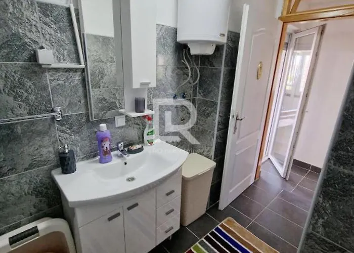 וילה Dalmacija Drniš